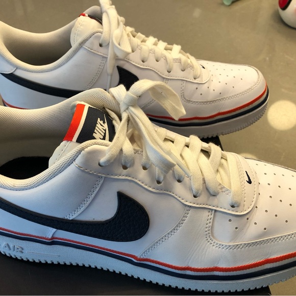 Air Force 1 ‘07 LV8 1 - Picture 4 of 10